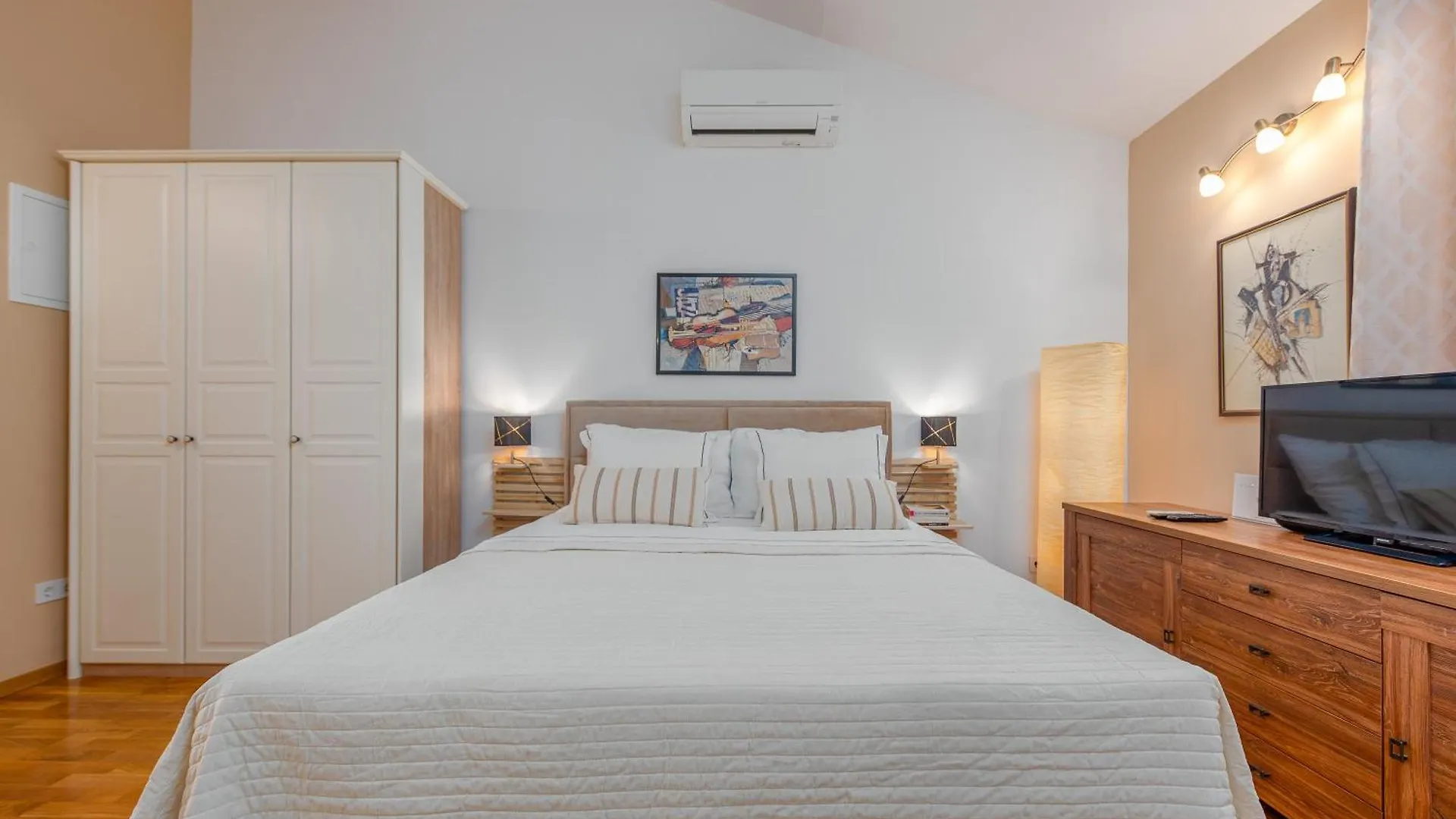 Studio Apartment Little Paradise Sukosan