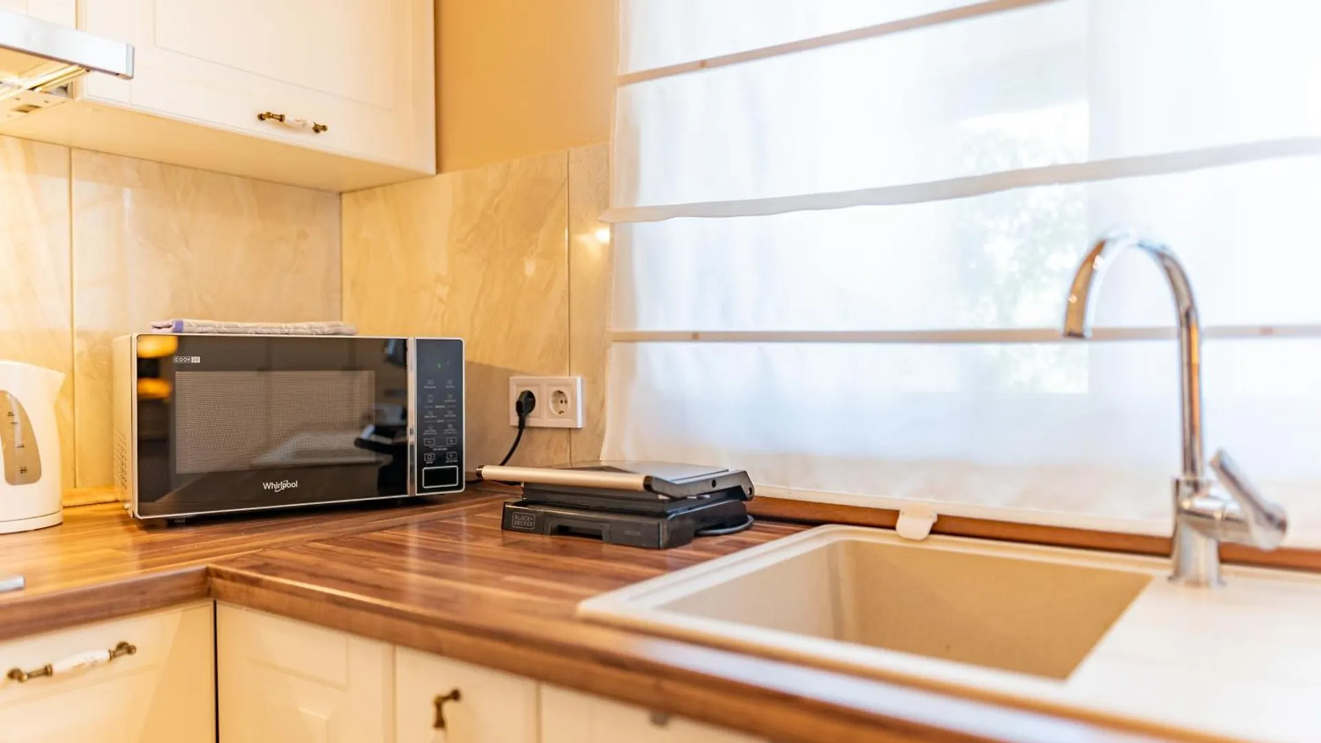 Studio Apartment Little Paradise Sukosan