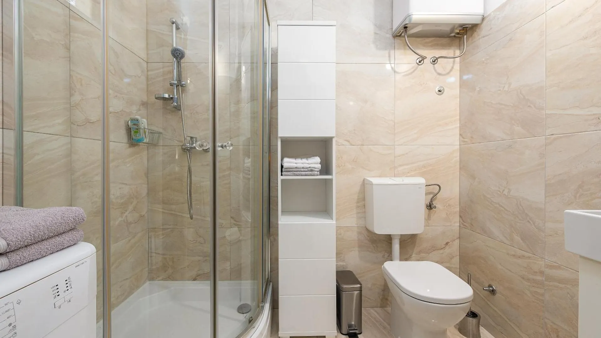 Studio Apartment Little Paradise Sukosan