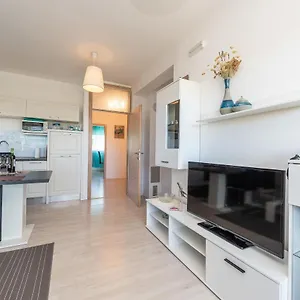 Antonio Apartment